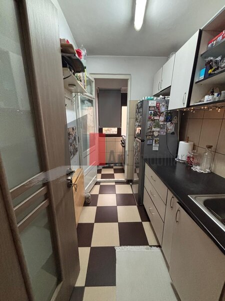 Prelungirea Ferentari, Sc. 136, vanzare apartament 3 camere.